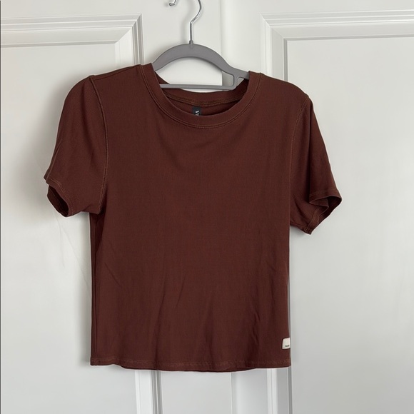 Vuori Brown Crop Fitted T-Shirt - Picture 1 of 5